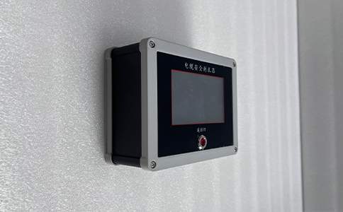电缆刺扎器的执行标准有主要的三种：IEC 61243-3、GB/T 13852-2008、GB/T 9286-2008